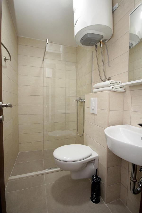 Apartments Residence Dj Petrovac Luaran gambar