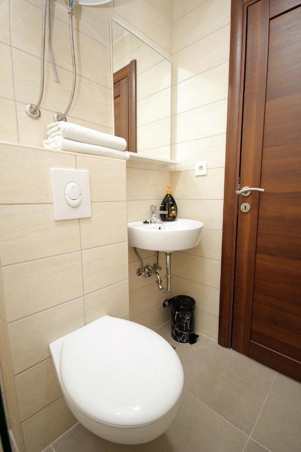 Apartments Residence Dj Petrovac Luaran gambar